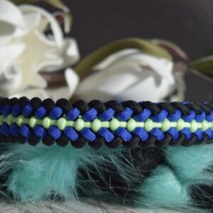 Halsband SC blauw/zwart en glow (48-53cm)
